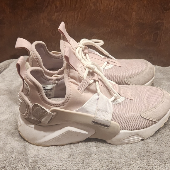 Nike Air Hurache - Picture 6 of 7